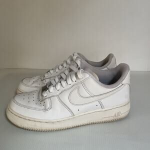 Nike Air Force 1 ’07 White Women’s Size 8 Leather Sneakers DD8959-100
